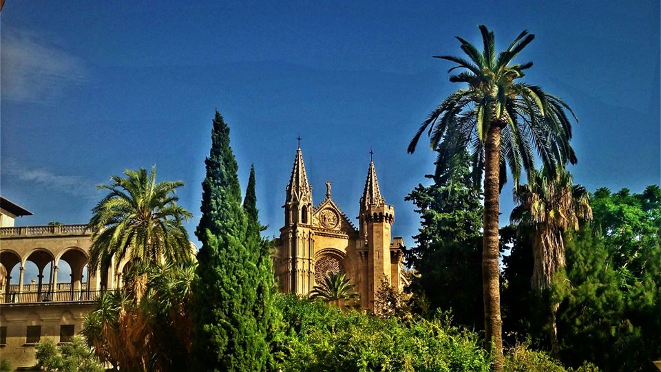 Almudaina Palace and Palma Cathedral